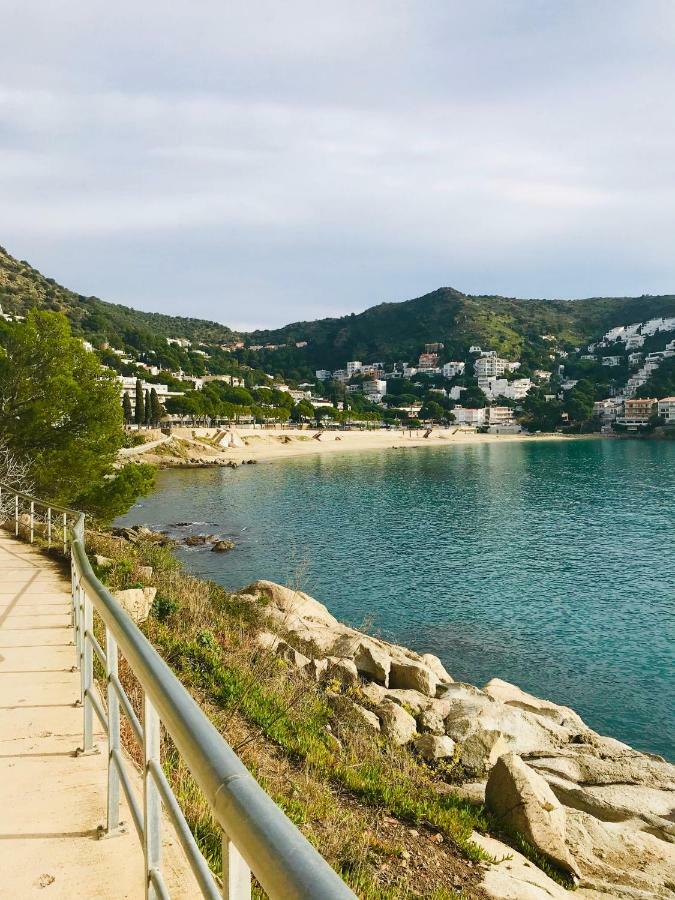 Castell Blau Daire Roses Dış mekan fotoğraf